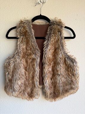 Old Navy Girls' Faux Fur Vest in Brown Multi
